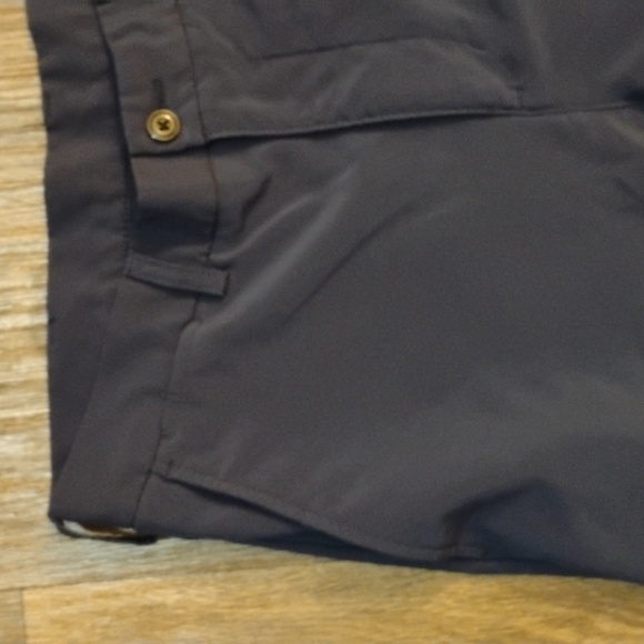 Links Edition Men's Flat Front Solid Golf Short with Comfort Waist. - Picture 5 of 9